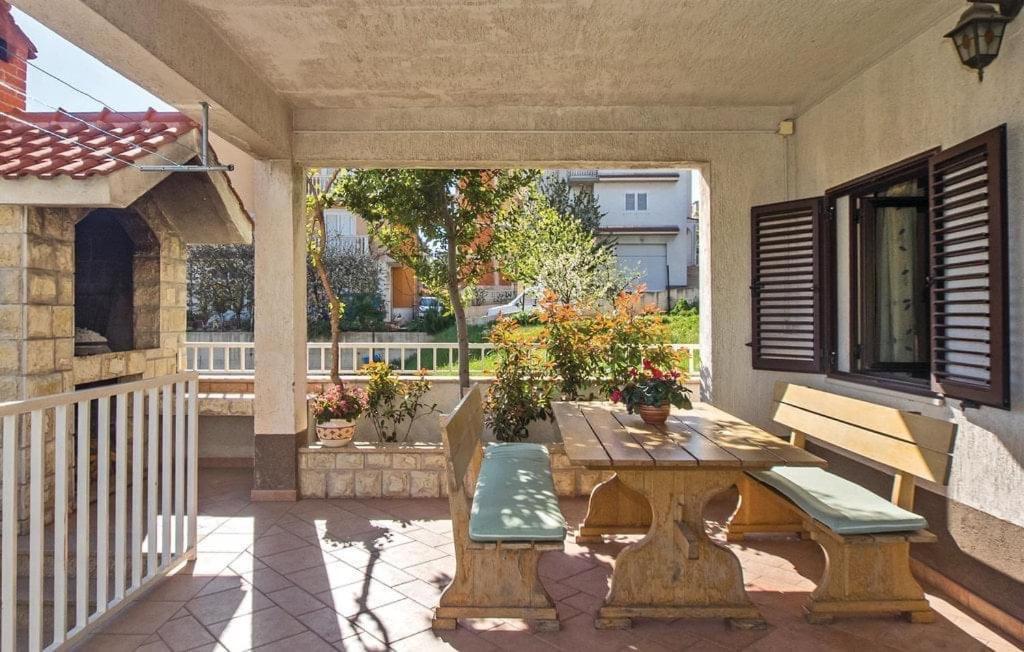 Dinko Apartment Stobrec Exterior photo